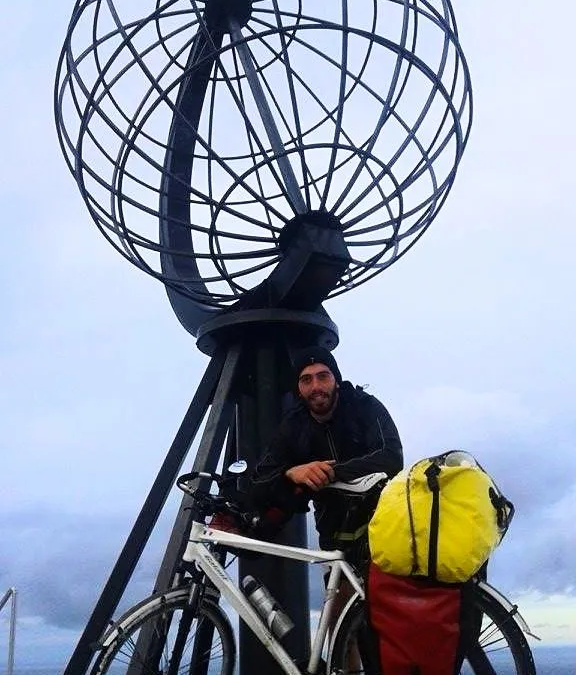 Destinazione Capo Nord: il viaggio solitario di Luca su Cycling in love